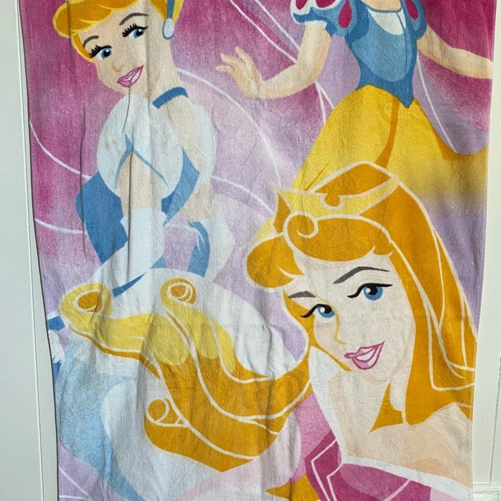 Disney Store Princess Beach Towel Snow White Cinderella Sleeping Beauty Vintage